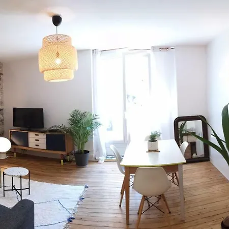 Home/triplex In The Historic Center * Dieppe