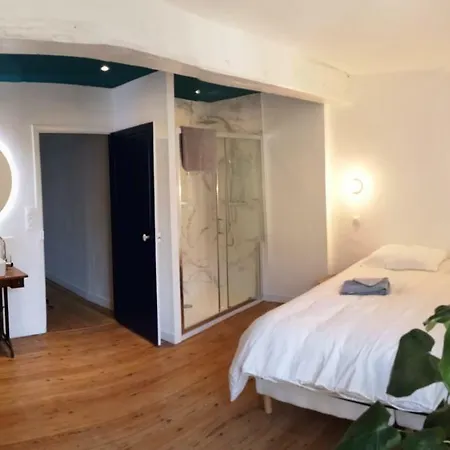 Home/triplex In The Historic Center *